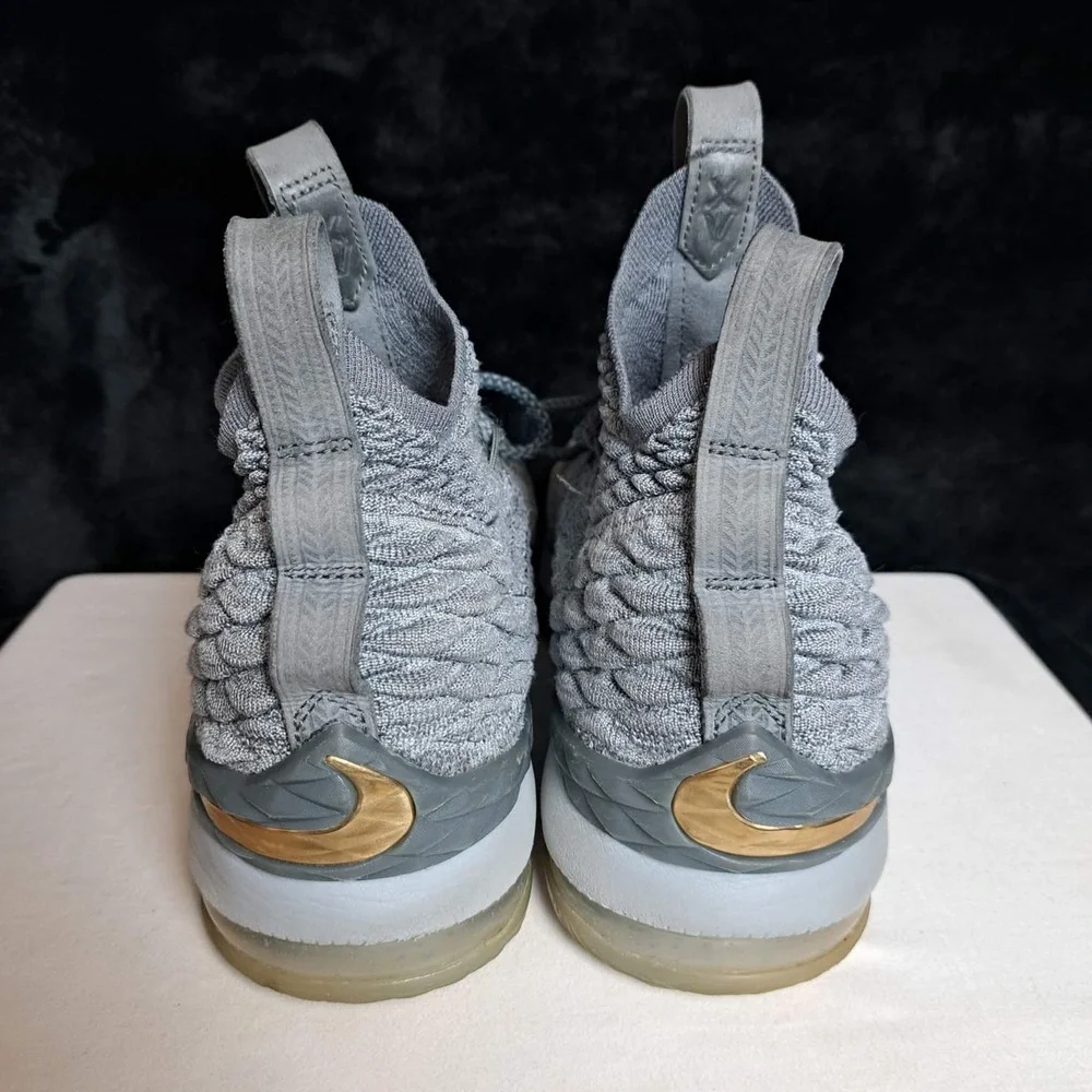 Nike LeBron 15  922811-005 Gray Metallic Gold Basketball Sneakers Kids Size 7Y